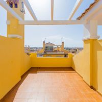 Bungalow in the big city, at the seaside in Spain, Comunitat Valenciana, Torrevieja, 89 sq.m.