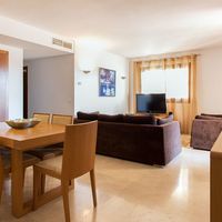 Апартаменты в большом городе, у моря в Испании, Валенсия, Торревьеха, 101 кв.м.