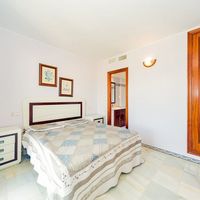 Апартаменты в большом городе, у моря в Испании, Валенсия, Торревьеха, 76 кв.м.