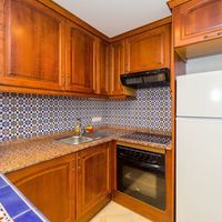 Апартаменты в большом городе, у моря в Испании, Валенсия, Торревьеха, 76 кв.м.