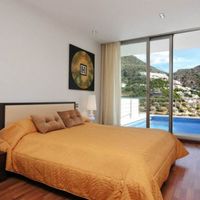 Вилла в большом городе, в горах, у моря в Испании, Валенсия, Альтеа, 220 кв.м.