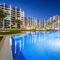 Апартаменты в большом городе, у моря в Испании, Валенсия, Торревьеха, 85 кв.м.