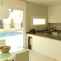 Villa in the big city, at the spa resort, by the lake, at the seaside in Spain, Comunitat Valenciana, Torrevieja, 158 sq.m.