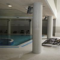 Апартаменты на спа-курорте, в пригороде, у моря в Испании, Андалусия, Марбелья, 134 кв.м.