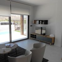 Вилла в большом городе, в горах, у озера, у моря в Испании, Валенсия, Аликанте, 113 кв.м.