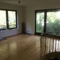 Апартаменты у озера, в лесу в Германии, Берлин, 82 кв.м.
