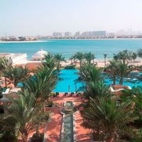 Hotel at the seaside in United Arab Emirates, Dubai, 181 sq.m.