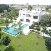 Villa in the suburbs in United Arab Emirates, Dubai, 1680 sq.m.