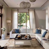 Villa in the suburbs in United Arab Emirates, Dubai, 1680 sq.m.