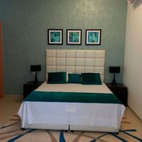 Отель (гостиница) в ОАЭ, Дубаи, 77 кв.м.