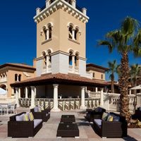 Villa in the suburbs in United Arab Emirates, Dubai, 715 sq.m.