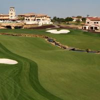 Villa in the suburbs in United Arab Emirates, Dubai, 715 sq.m.