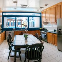 Вилла у моря в ОАЭ, Дубаи, 310 кв.м.