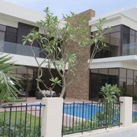 Villa in the suburbs in United Arab Emirates, Dubai, 447 sq.m.