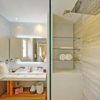 Villa in the suburbs in United Arab Emirates, Dubai, 246 sq.m.