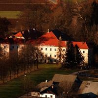 Замок в Словении, Медводе, 4880 кв.м.