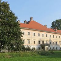 Замок в Словении, Медводе, 4880 кв.м.