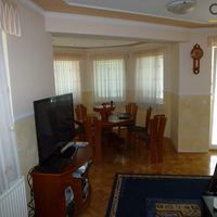 Другая коммерческая недвижимость в пригороде в Словении, Марибор, 900 кв.м.