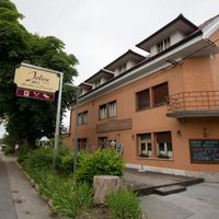 Отель (гостиница) в большом городе в Словении, Любляна, 804 кв.м.