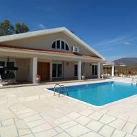 Villa in Republic of Cyprus, Lemesou, 400 sq.m.
