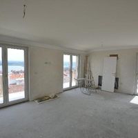House in the big city, at the seaside in Slovenia, Koper, 340 sq.m.