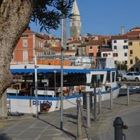 Квартира в большом городе, у моря в Словении, Изола, 58 кв.м.