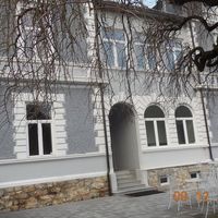 Другая коммерческая недвижимость в пригороде в Словении, Целе, 956 кв.м.