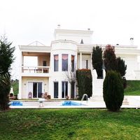 Villa in the big city in Greece, Thessaloniki, 750 sq.m.