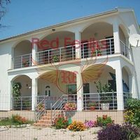 Дом в Черногории, Бар, 170 кв.м.