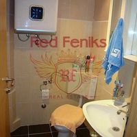 Other commercial property in Montenegro, Tivat, Radovici, 167 sq.m.