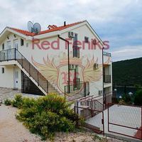 Flat in Montenegro, Tivat, Radovici, 157 sq.m.