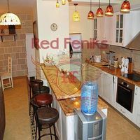 Flat in Montenegro, Tivat, Radovici, 157 sq.m.