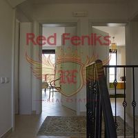 Квартира в Черногории, Бар, Добра Вода, 300 кв.м.