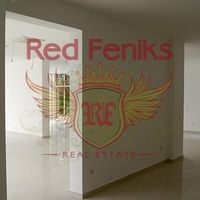 Other commercial property in Montenegro, Tivat, 265 sq.m.