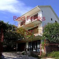 Дом в Черногории, Тиват, 165 кв.м.