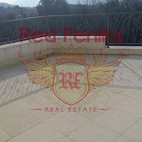 Flat in Montenegro, Herceg Novi, Herceg-Novi, 148 sq.m.