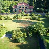 Villa in Italy, Tronzano Lago Maggiore, 630 sq.m.