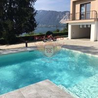 Villa in Italy, Tronzano Lago Maggiore, 600 sq.m.