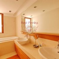 Villa in Italy, Tronzano Lago Maggiore, 124 sq.m.