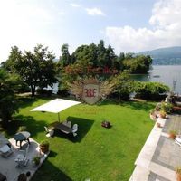 Villa in Italy, Tronzano Lago Maggiore, 450 sq.m.