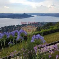 Villa in Italy, Tronzano Lago Maggiore, 200 sq.m.