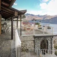 Villa in Italy, Como, 240 sq.m.