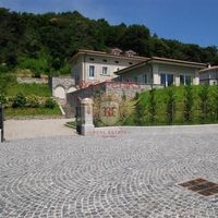 Villa in Italy, Tronzano Lago Maggiore, 505 sq.m.