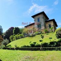 Вилла в Италии, Тронцано-Лаго-Маджоре, 800 кв.м.