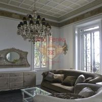 Вилла в Италии, Тронцано-Лаго-Маджоре, 800 кв.м.
