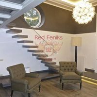 Вилла в Италии, Тронцано-Лаго-Маджоре, 800 кв.м.