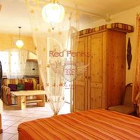 Другая коммерческая недвижимость в Италии, Сан-Ремо, 400 кв.м.