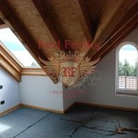 Апартаменты в Италии, Тронцано-Лаго-Маджоре, 94 кв.м.