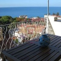 Apartment in Italy, Abruzzo, 160 sq.m.