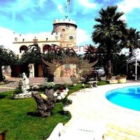 Villa in Italy, Bordighera, 300 sq.m.